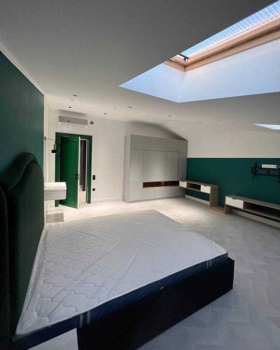 ЖК «Новомосковская» (дуплекс)
8/7-8/8
Площадь: 345 м²