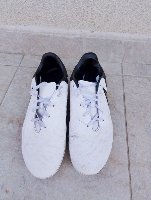 Ghete fotbal Nike Phantom, mărimea 40