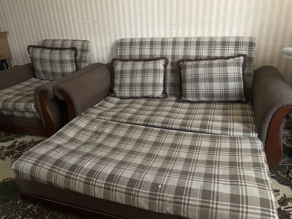 диван, открывается и маленький