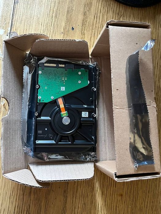 Новый жёсткий диск Seagate BarraCuda 4TB