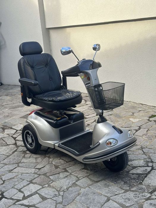 Инвалидна количка/скутер