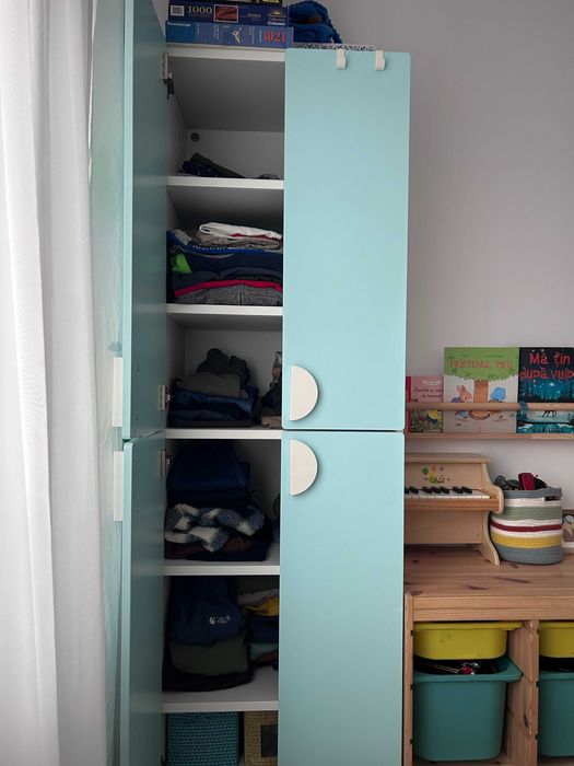 Dulap pentru haine de copii