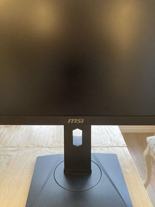 Монитор MSI 180hz 24 inch