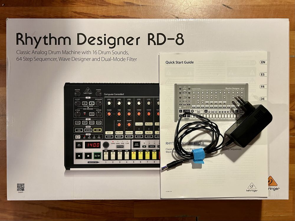 Sintetizator Arturia Mikrofreak, drum machine Behringer RD-8