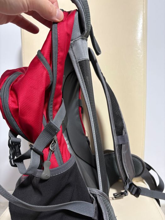 Vând rucsac Terra Incognita Velocity 20 ciclism/drumeții.