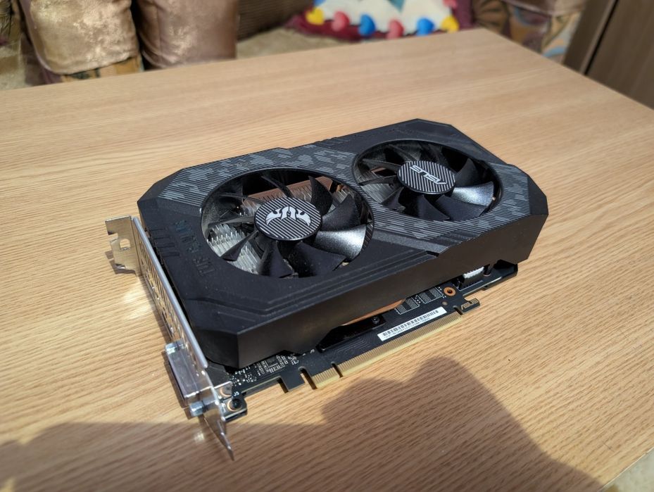 Placa video ASUS GeForce GTX 1650 TUF gaming