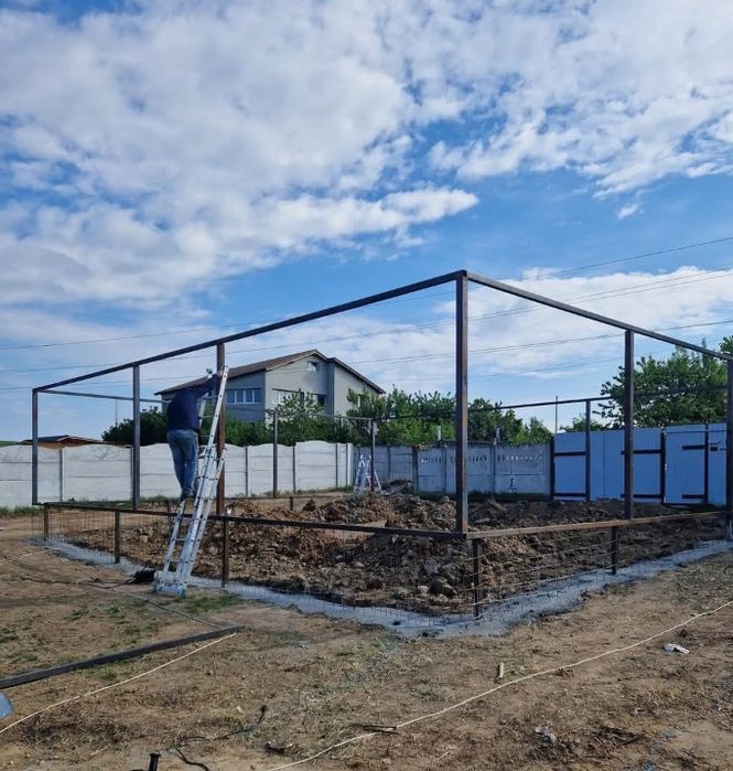 Case pe structura metalica