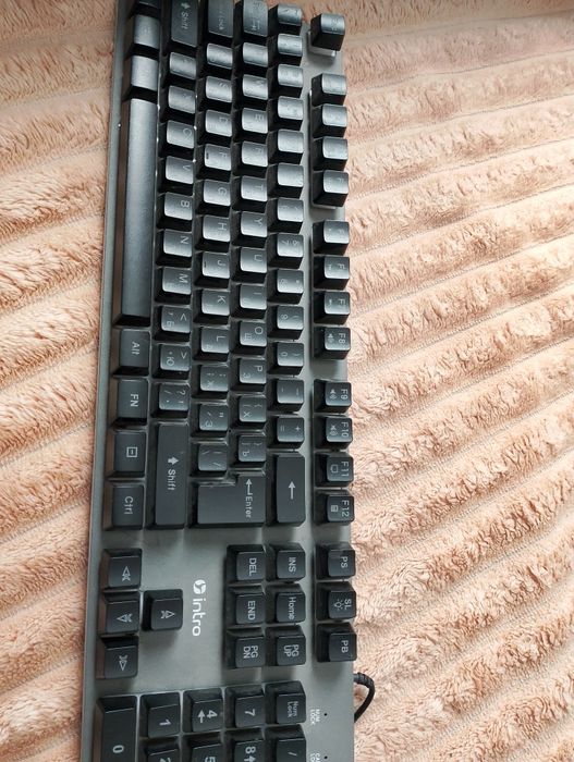 Игровая клавиатура с подсветкой