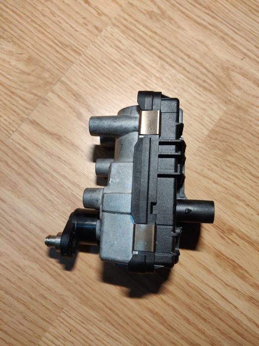Actuator turbo - electronic Hella