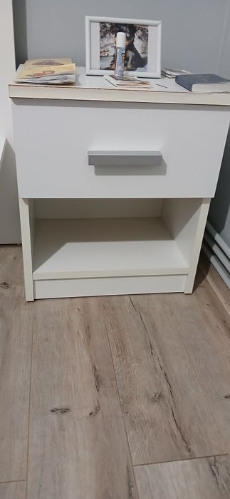 Vindem mobila dormitor utilizată!