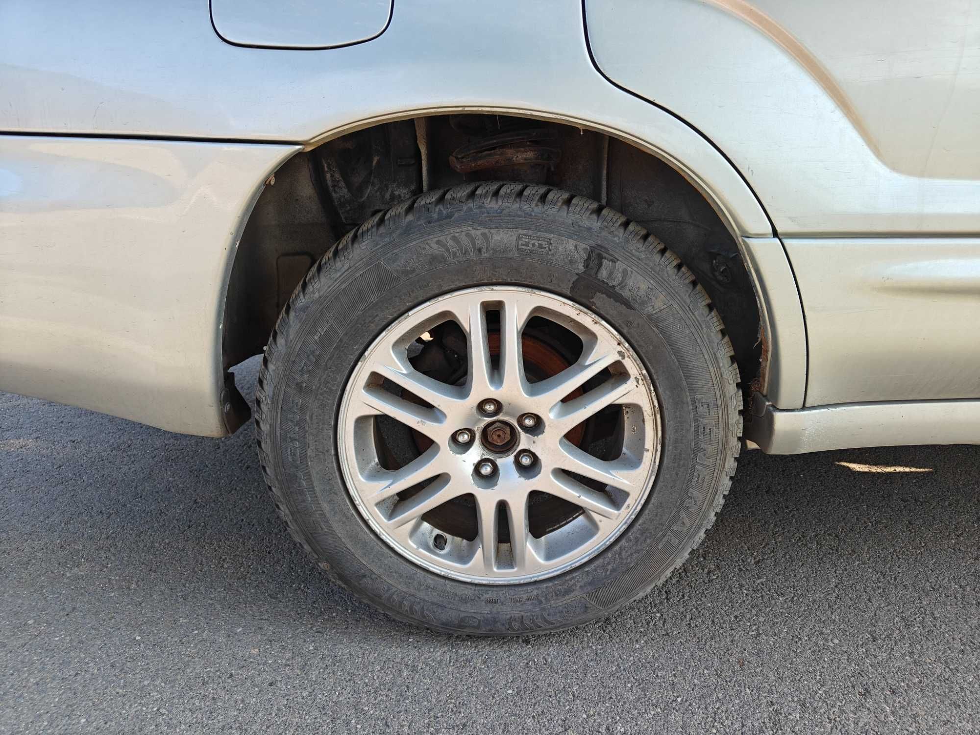 Subaru forester 2.5xt.  2005g