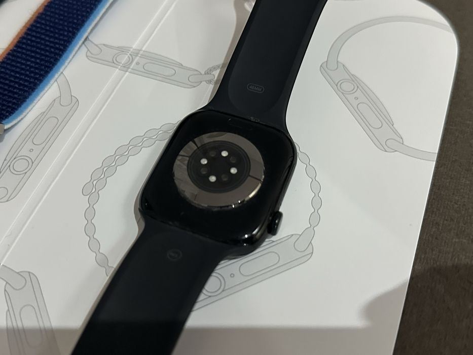 Apple Watch 11 de 46 mm Factura / Garantie eMag folosit 1 lună
