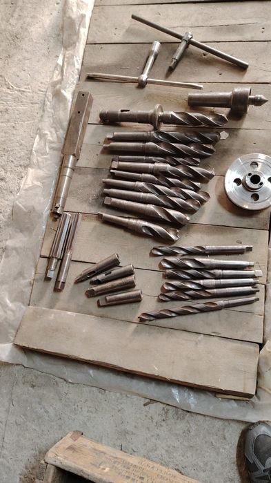 Продам всё вместе. Токарные инструменты.