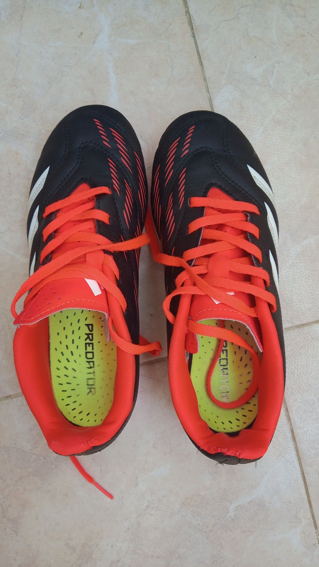 Бутонки Adidas 34 номер, стелка 21 см