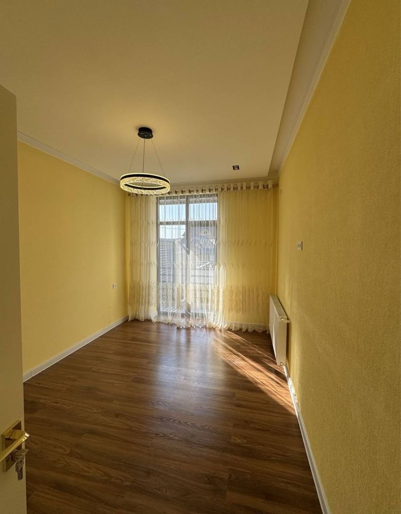 Продается 6 комнат рядом Метро Узгариш Сергели