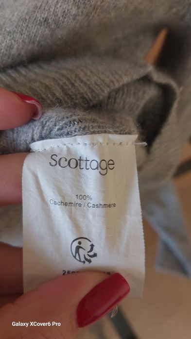Кашмирена жилетка scottoge. 100% Kaшмир. Размер S