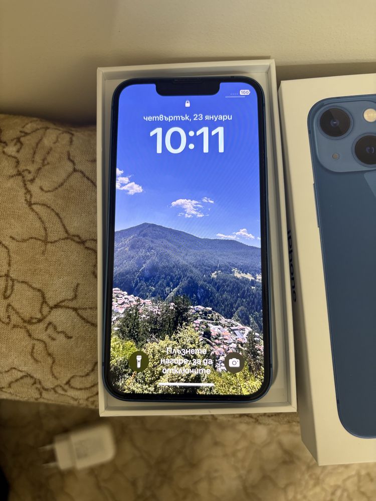Продавам iPhone 13 mini 128GB в отлично състояние