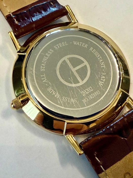 Часовник Claude Bernard с гаранция