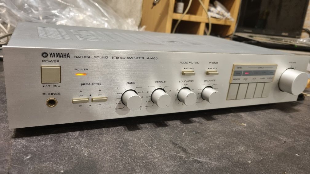 Стерео усилвател  Yamaha A-400