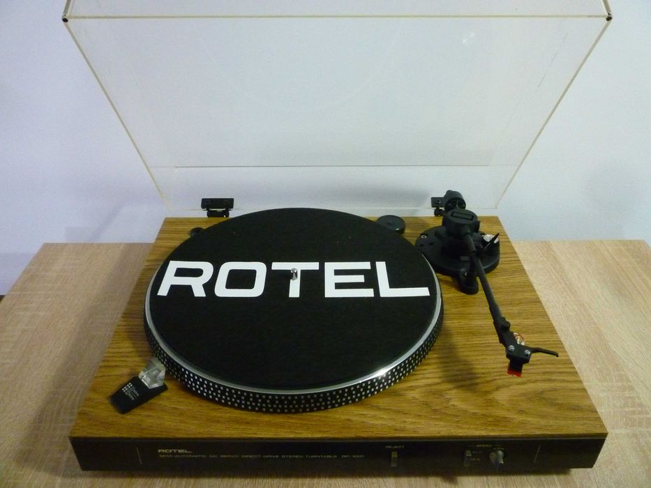 pick-up  rotel  rp-1001 redus  la 250 euro