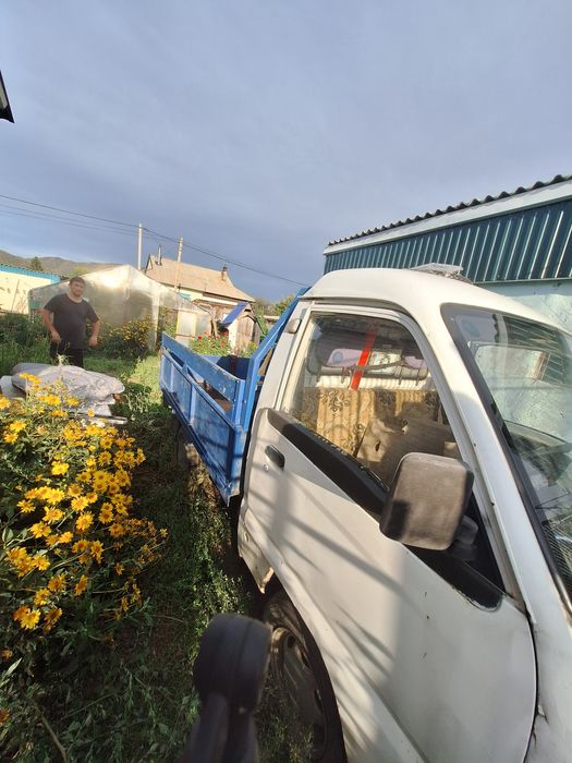 Машина Малыш бортовая экономичная на ходу