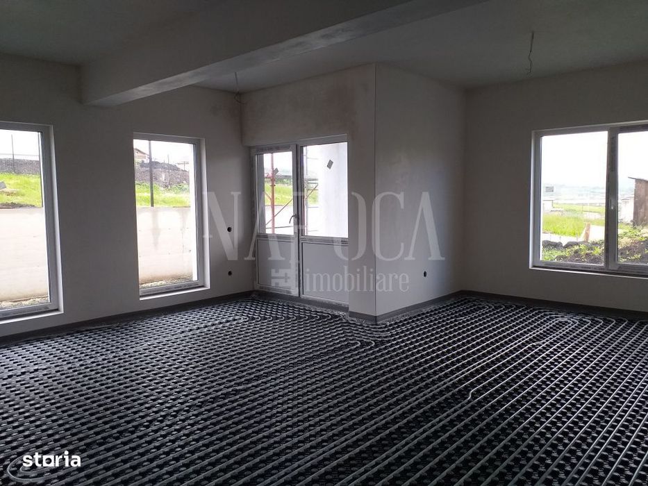 Casa 5 camere de vanzare in Apahida