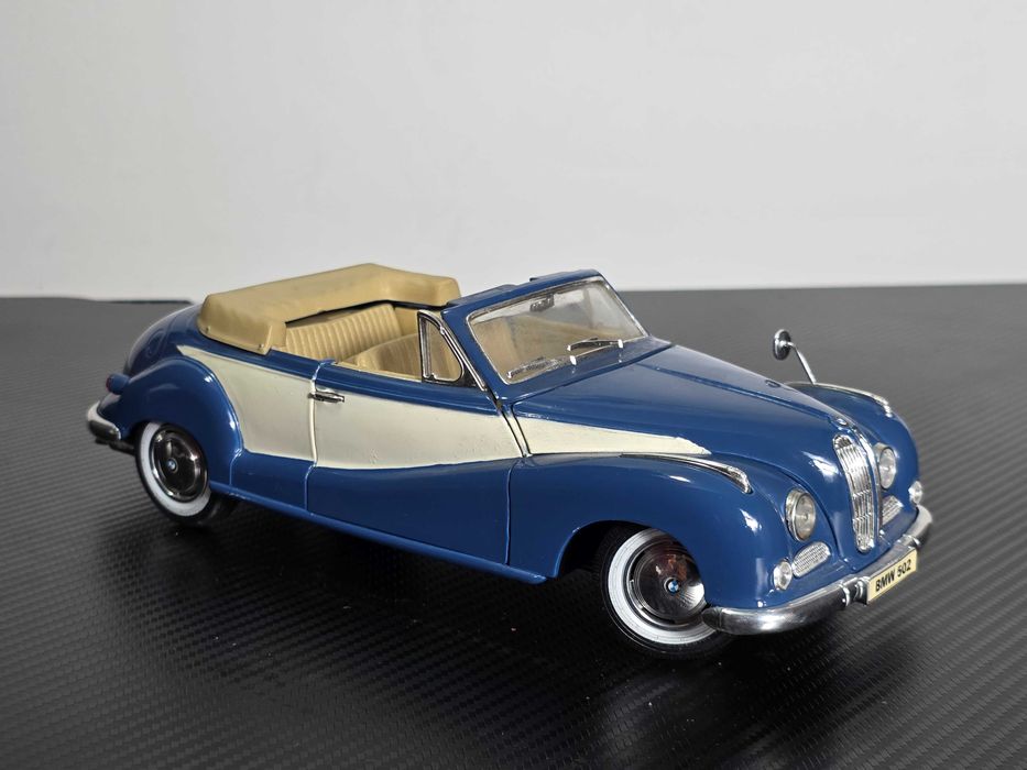 Macheta Auto 1/18 Maisto BMW 502 1955