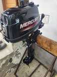 Motor Mercury 5 cp