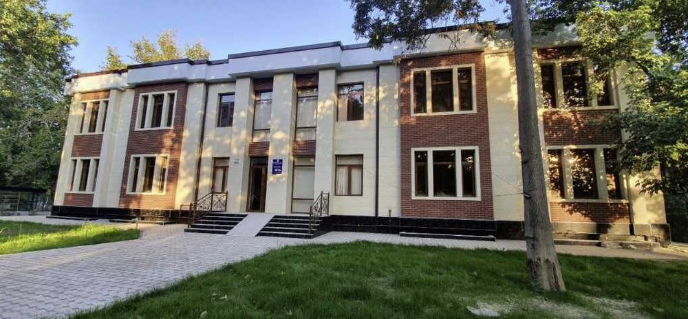 Продаётся нежилое здание на 10,36сот земли в М.Улугбекском р-не