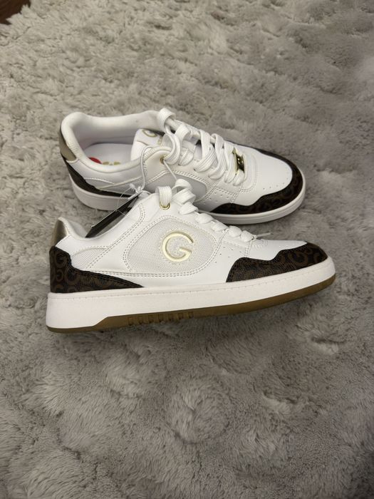 Оригинални обувки и маратонки на Nike,S.Maden,Guess,Reebok,Hilfiger,CK