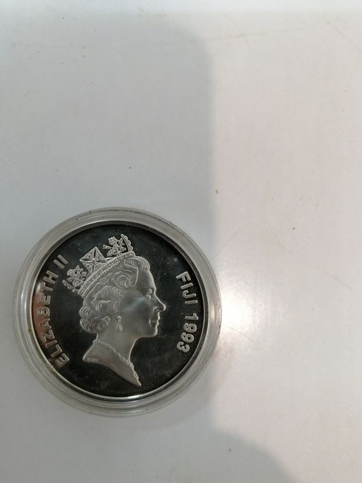 Сребърна монета Елизабет 2