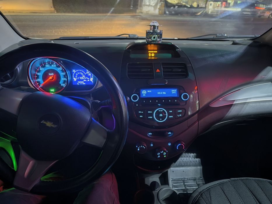 Spark srochni sotiladi