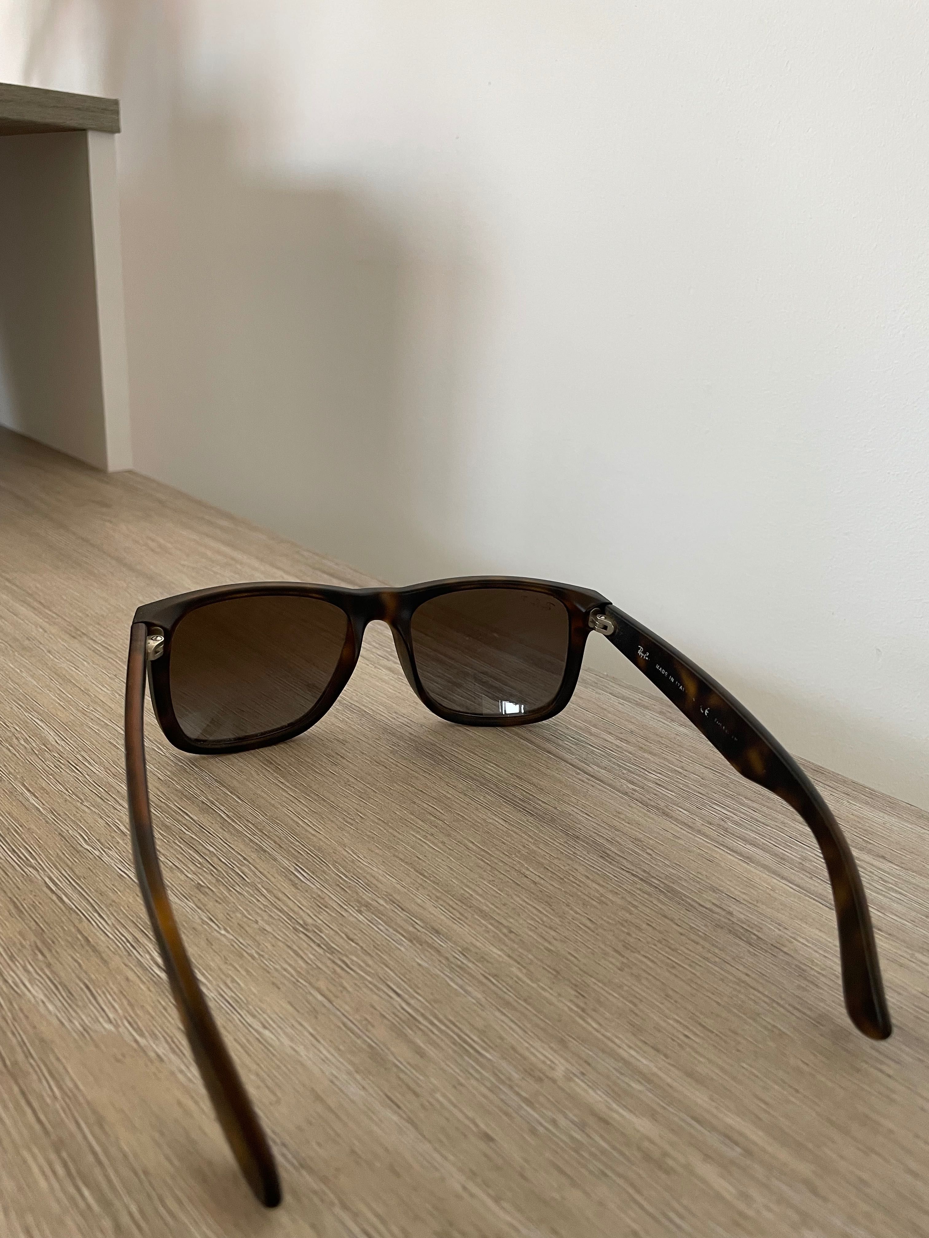 Продавам очила Ray-Ban