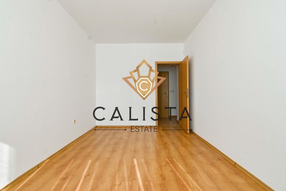 Тристаен апартамент под наем в центъра на София, 2209158