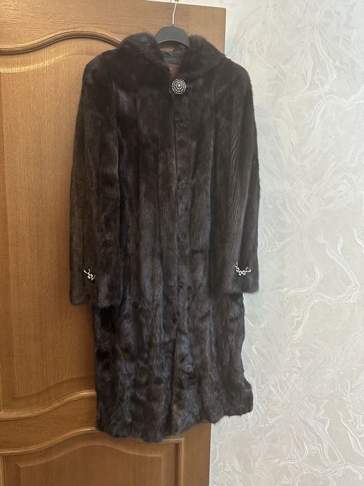 Шуба норковая коричневая