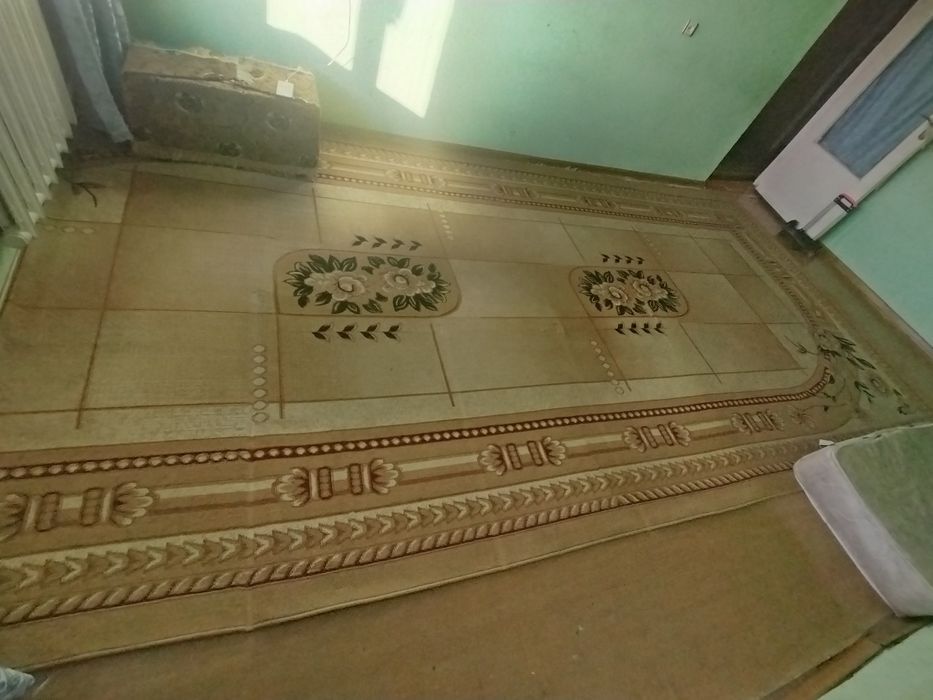 Gilam sotiladi 5;5m*2,5m