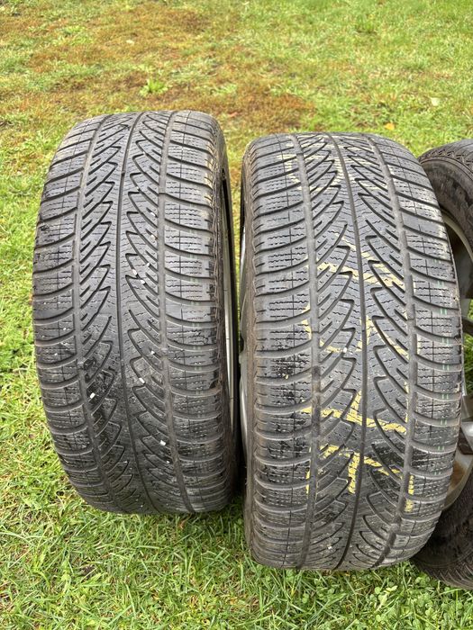 Vând set de jante aliaj r17 cu anvelope de iarnă 215/55R17