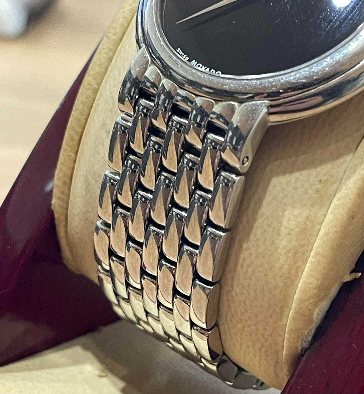 часовник MOVADO 84.G1.1881