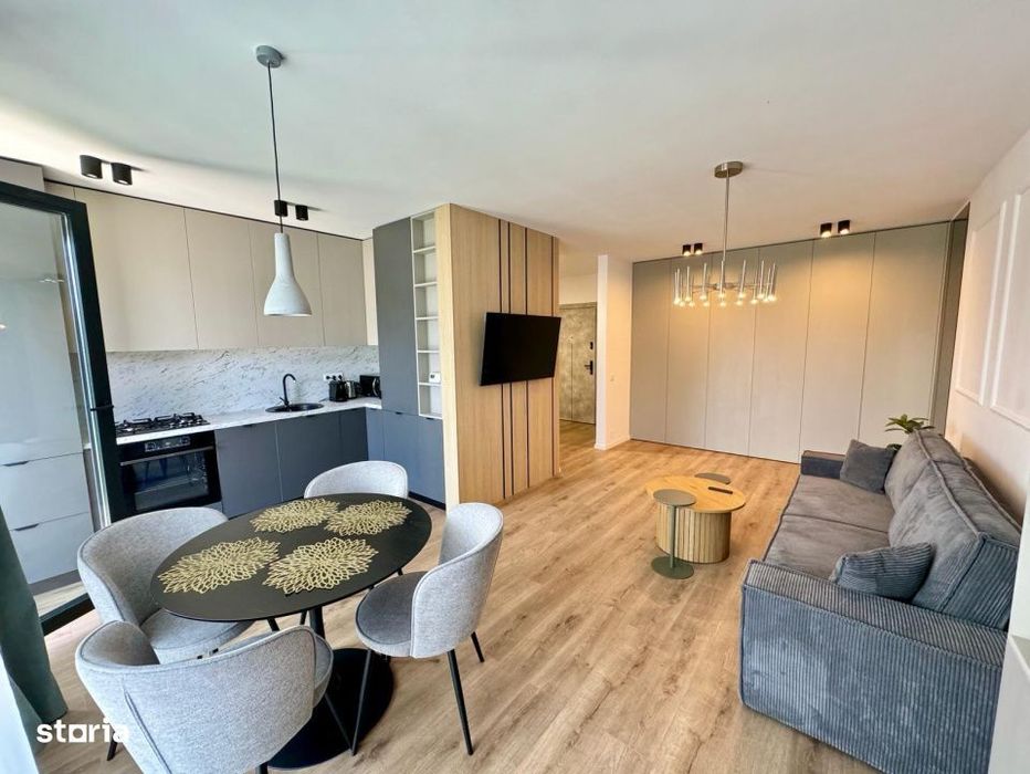 Ap 2 camere De LUX +garaj de inchiriat in Rozelor Residence