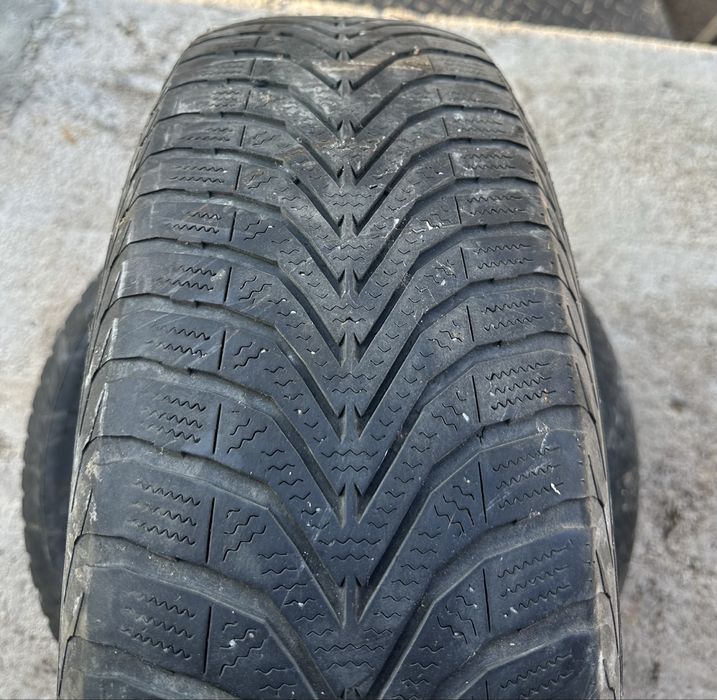 Зимни гуми 195/65/R15