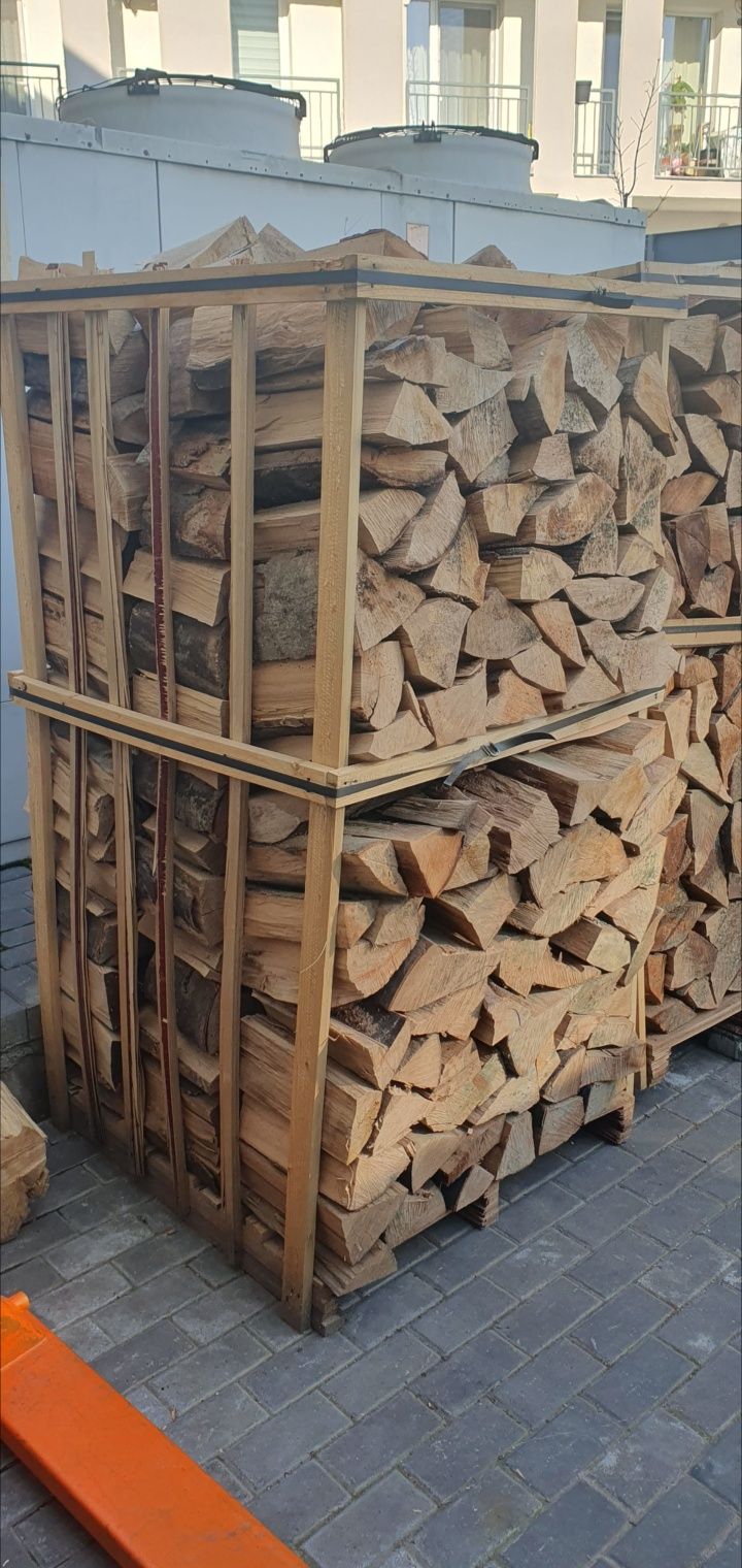 Lemn de foc livrat la domiciliu în cel mai scurt timp