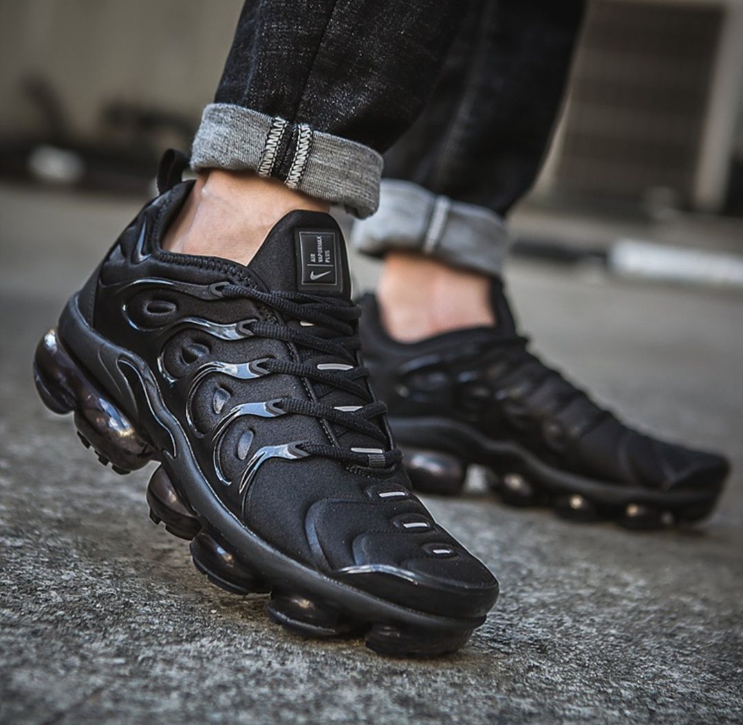 Унисекс маратонки Nike Air VaporMax Plus – Черни
