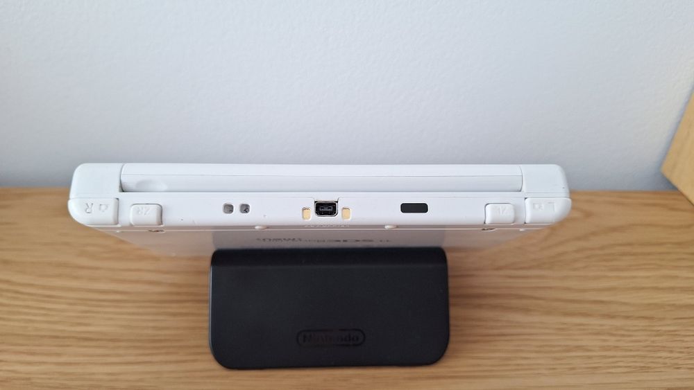 New Nintendo 3DS XL, 2000 jocuri Modat, 19 in 1