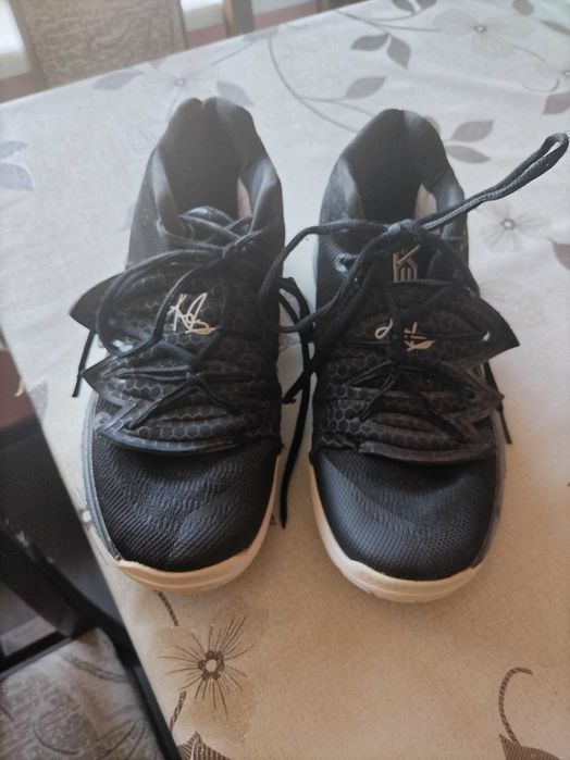 Nike маратонки за баскетбол