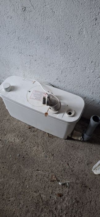 Pompa cu tocator pentru toaleta si pompa cu tocator pentru lavoar noua