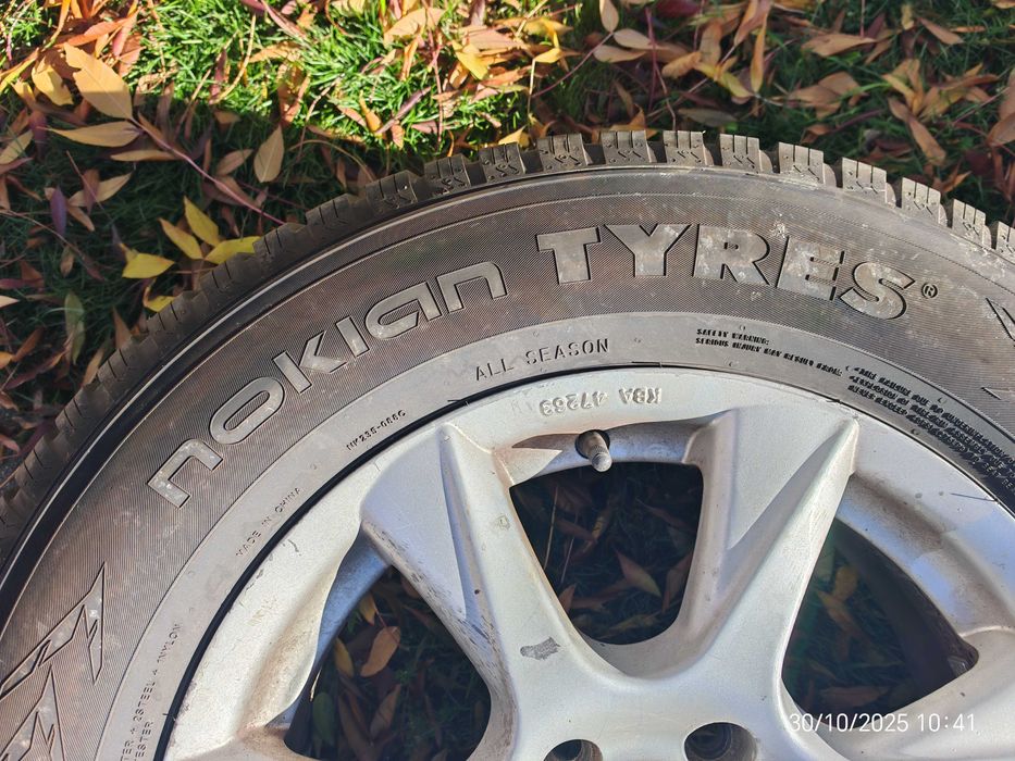 Всесезонни гуми Nokian 215/70 R16