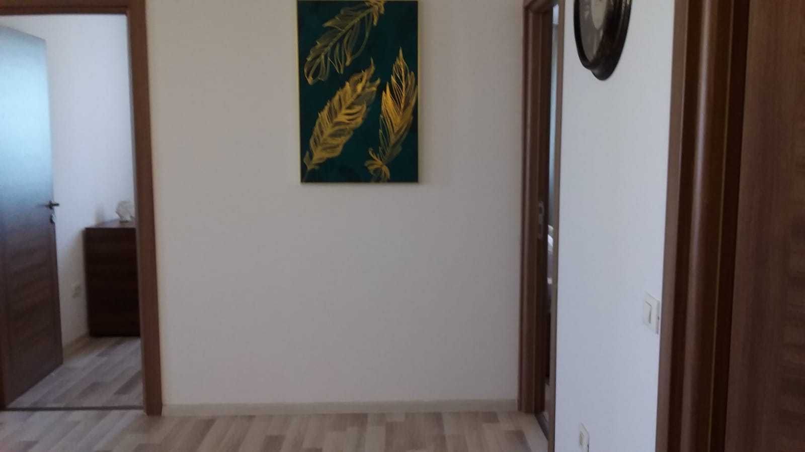 Apartament 3 camere de  inchiriat