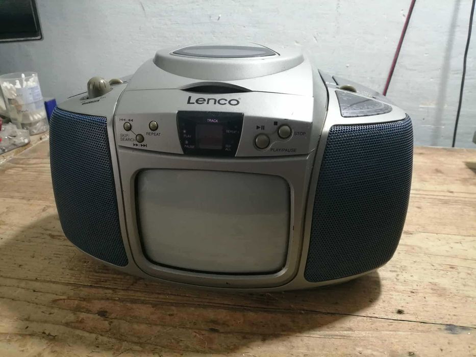 mini televizor LENCO cu radio si CD