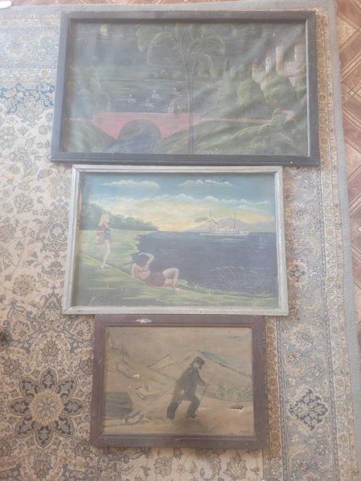 Tablouri,ziare vechi