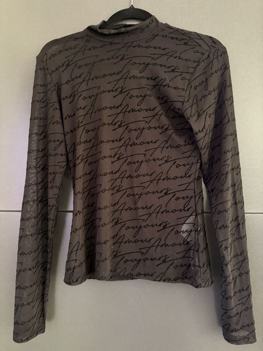 Bluzițe noi cu etichetă